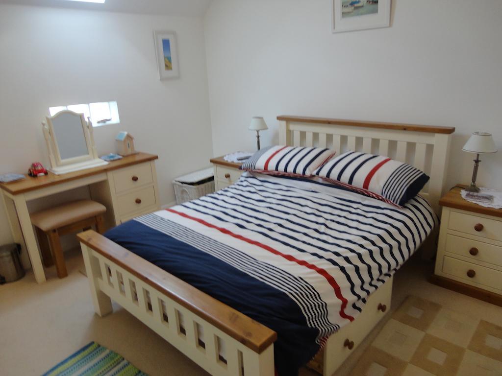 Ocean Breeze Apartment Bude Ruang foto