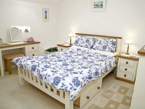 Ocean Breeze Apartment Bude Bagian luar foto